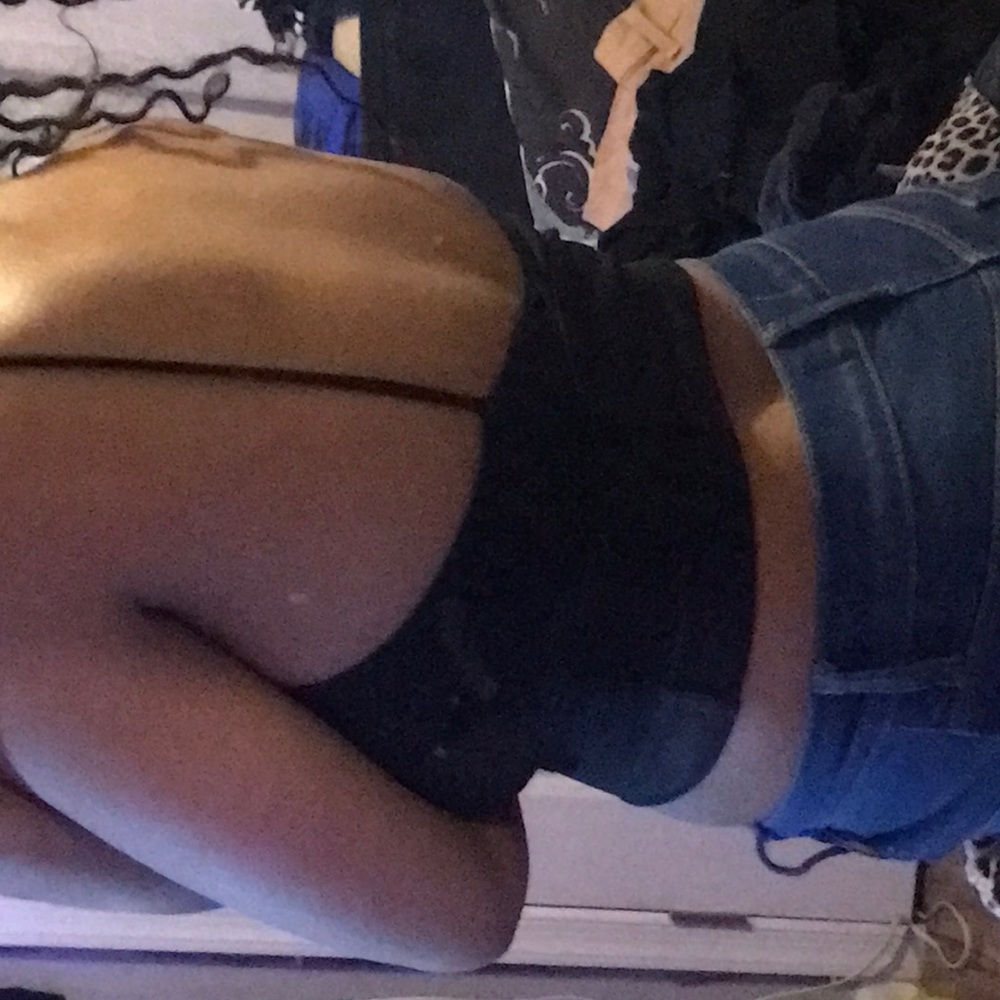 V Neck Bustier - Picture 2 of 2